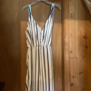 This jumpsuit romper is the perfect outfit for a night out